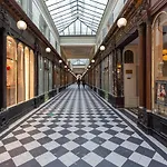 Veeve - Louvre Living